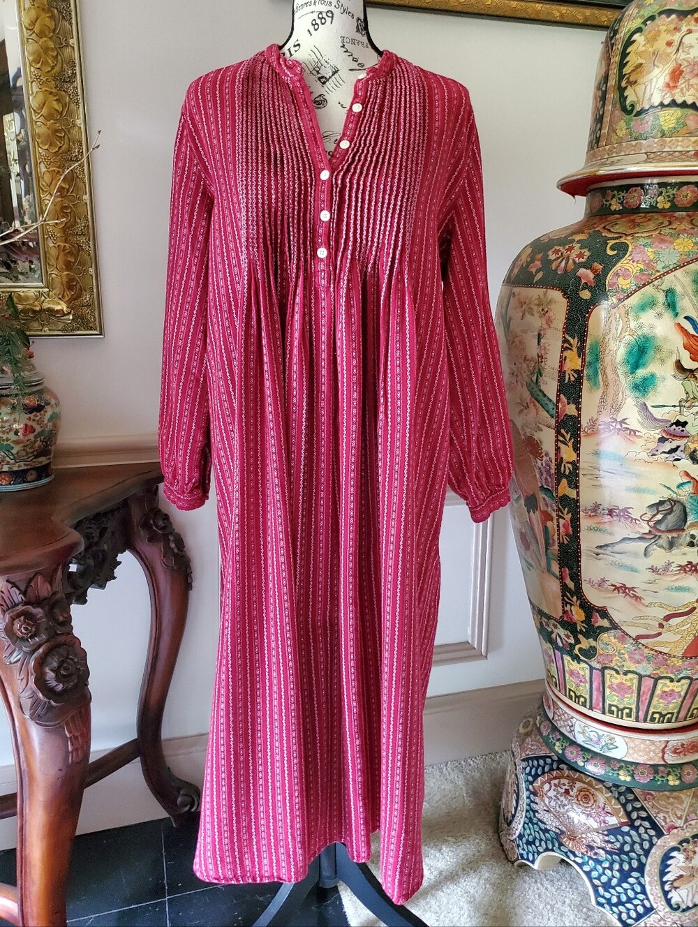 L.L. Bean 100% Cotton Flannel Dobby Striped Pintuck Nightgown Red
